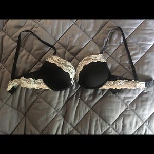 Black bra with white lace
